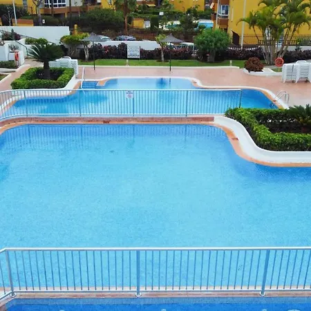 شقة Apt, With Wifi, Kitchen, Heated Pool, Cristianos Beach, Shopping
