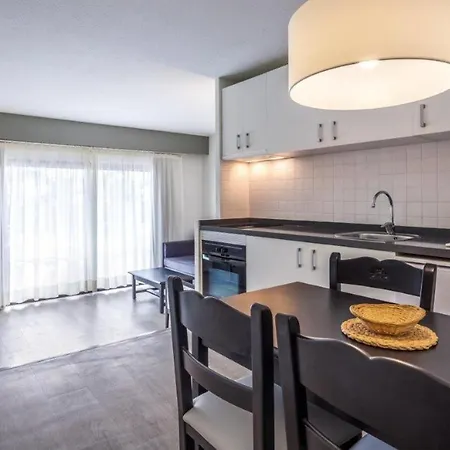 شقة Apt, With Wifi, Kitchen, Heated Pool, Cristianos Beach, Shopping لوس كريستيانوس