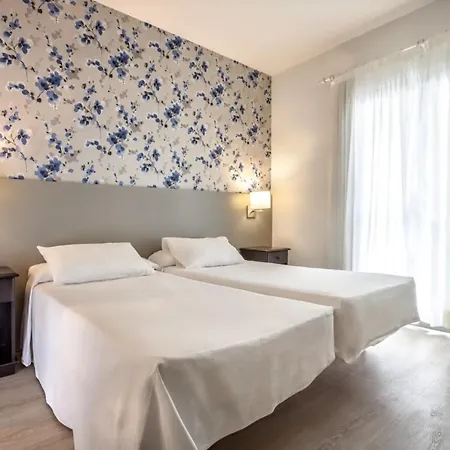Apt, With Wifi, Kitchen, Heated Pool, Cristianos Beach, Shopping لوس كريستيانوس