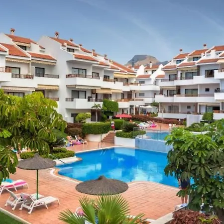 شقة Apt, With Wifi, Kitchen, Heated Pool, Cristianos Beach, Shopping
